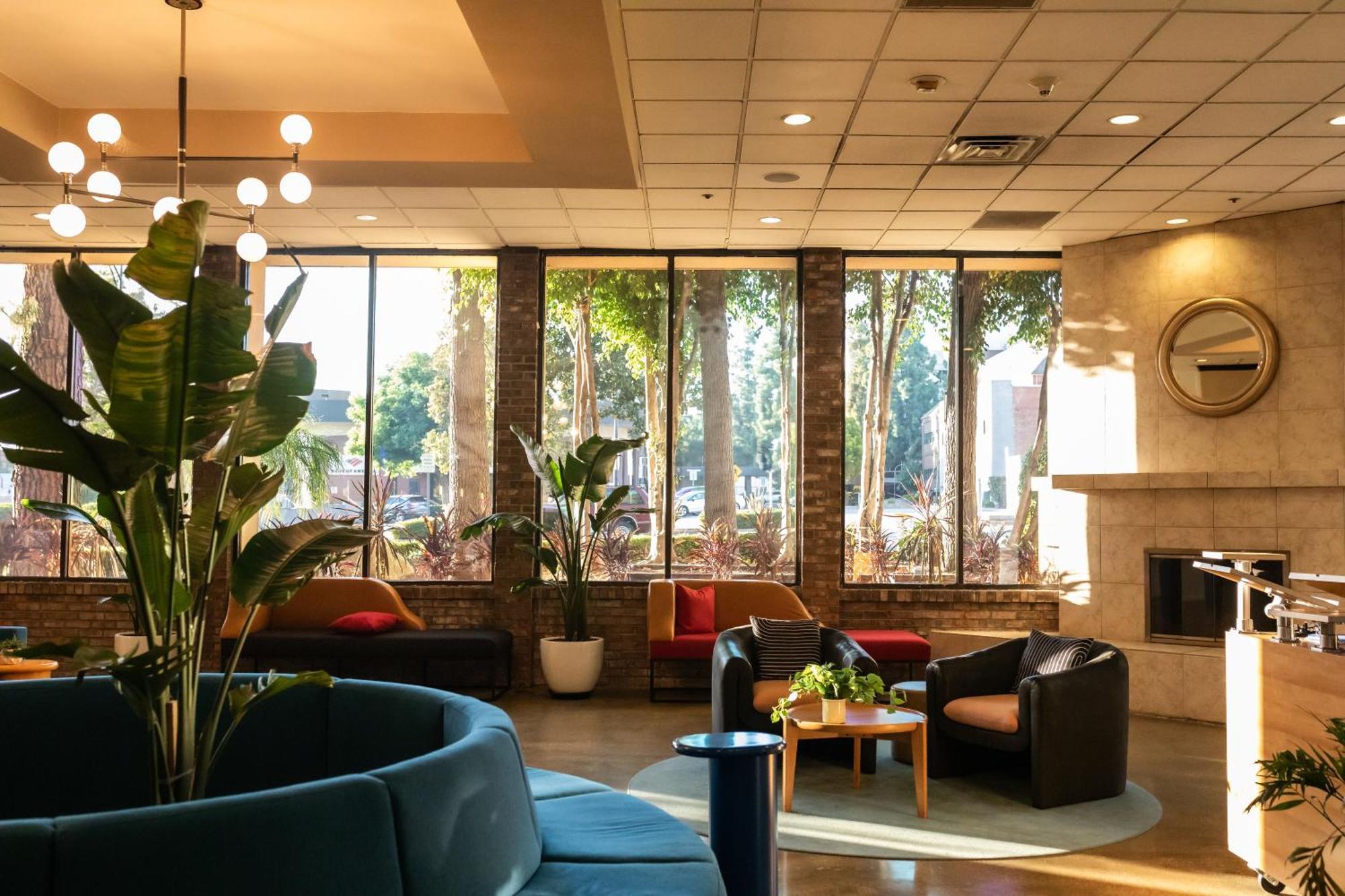 فندق بوربانك، كاليفورنيافي  هوليداي إن بوربانك - ميديا سنتر المظهر الخارجي الصورة